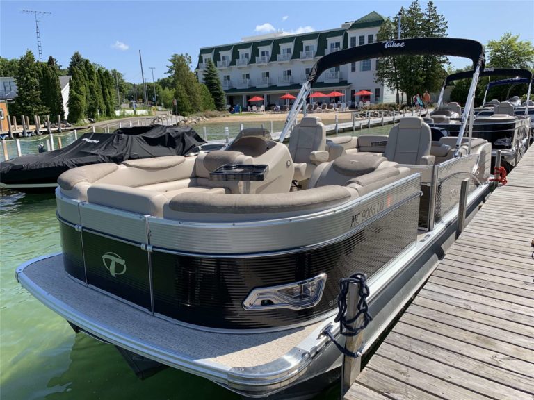 Boat Sales – Triton Marina